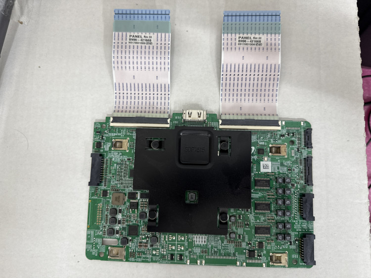 BN41-02572A Samsung QE65Q7CAMU
