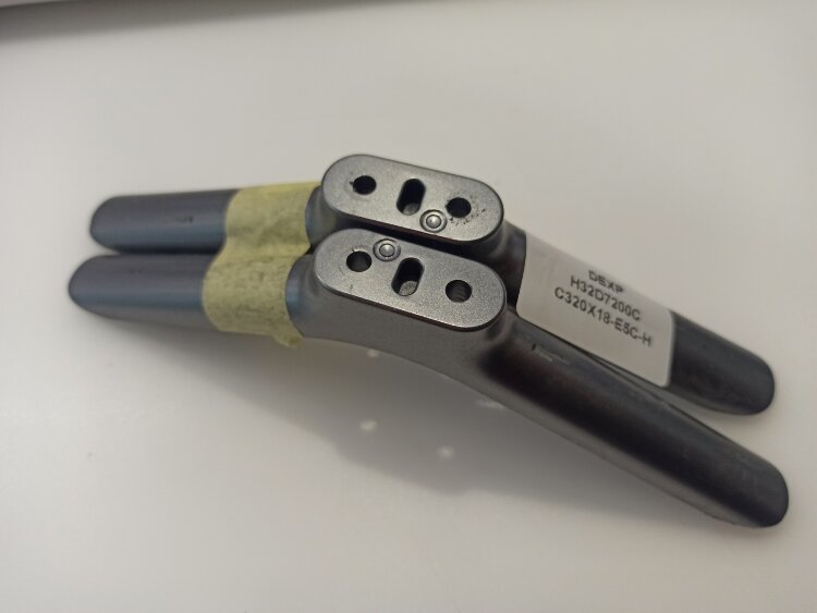 Ножки для телевизора DEXP H32D7200C